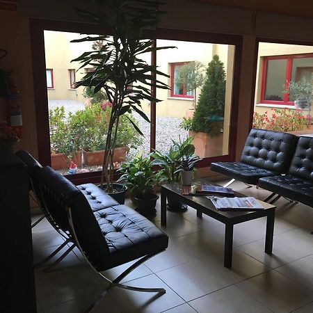 Hotel Jonquera La Jonquera Luaran gambar