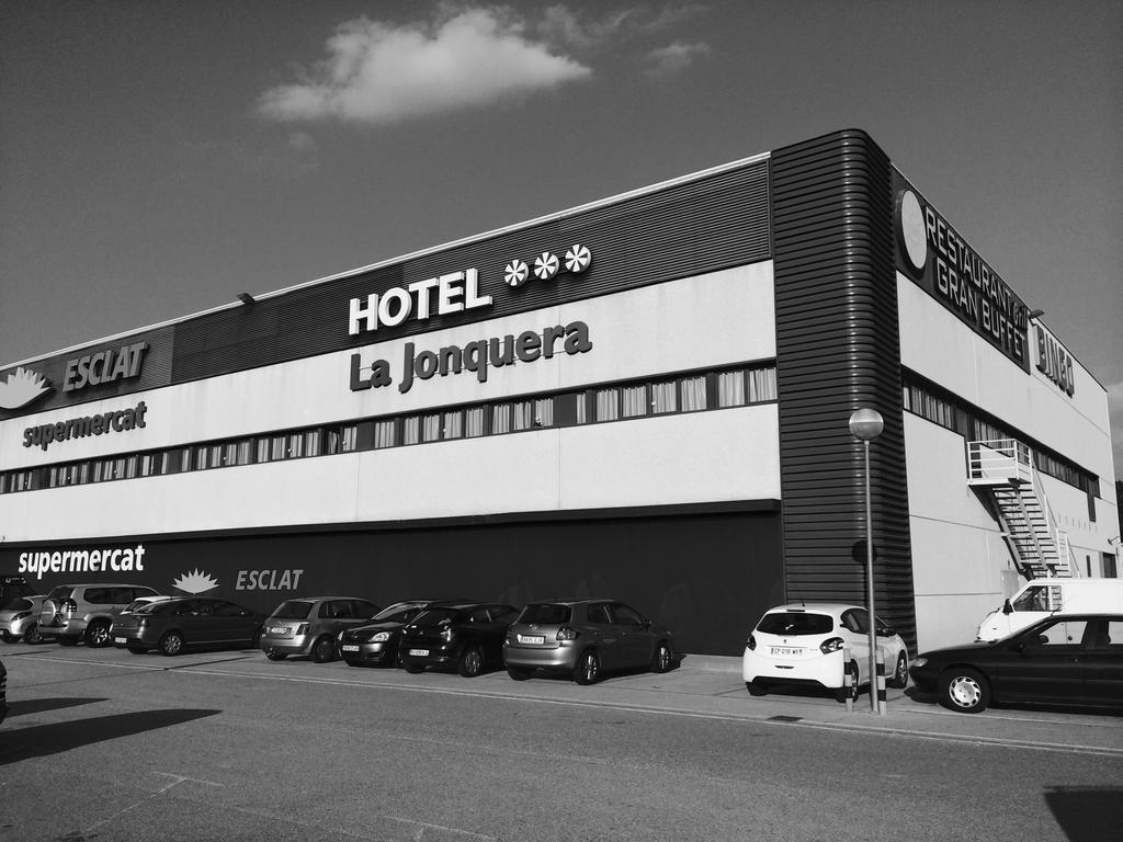 Hotel Jonquera La Jonquera Luaran gambar